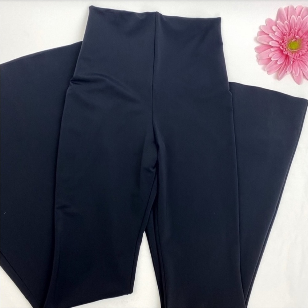 Cat O’ Nine High Waisted Signature Smooth Flare Stretch Leggings Pants: Black